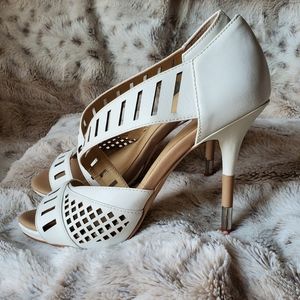 GX by Gwen Stefani Adler white heels